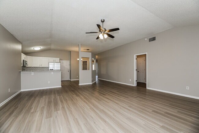 Foto del edificio - 1368 High Plains Dr W