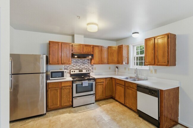 Foto del edificio - 1033 Higgins Way