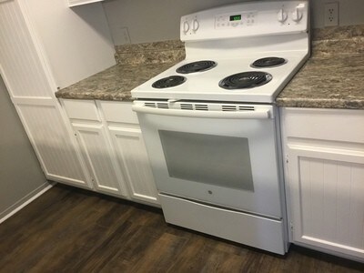 Building Photo - GREAT CONDO ON WEST END