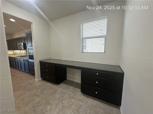 Building Photo - 1000 Via Stellato St