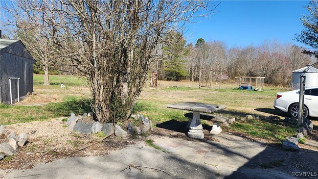 Foto del edificio - 24816 Sawmill Rd
