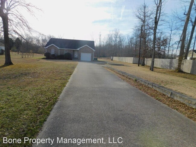 Foto del edificio - 3 br, 2 bath House - 1102 Jonathan Dr.