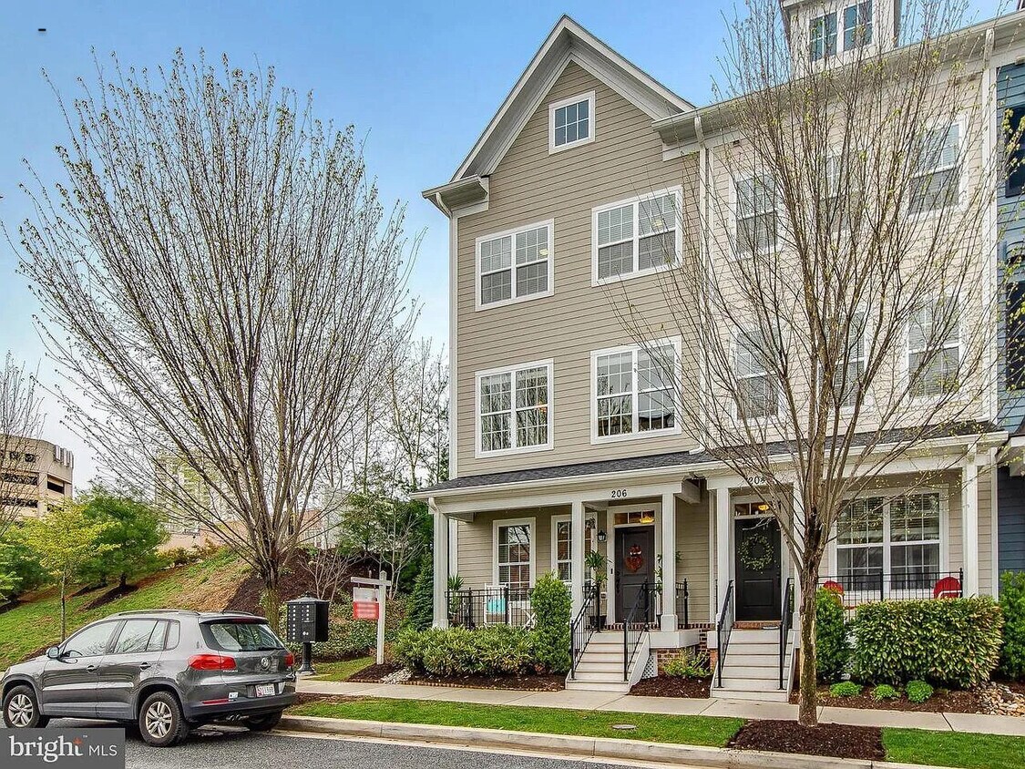 206 Meridian Ln, Towson, MD 21286 Townhome Rentals in Towson MD