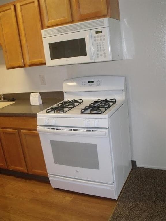 Building Photo - 115 E Berryhill Dr