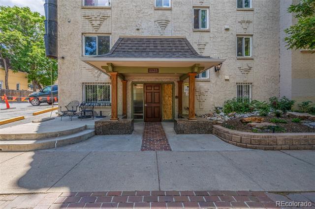 Foto principal - 1125 N Washington St