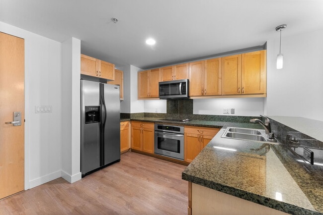 Building Photo - 1150 J St