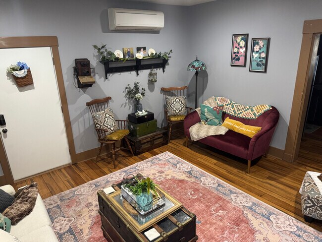 Building Photo - 201 Mulberry St