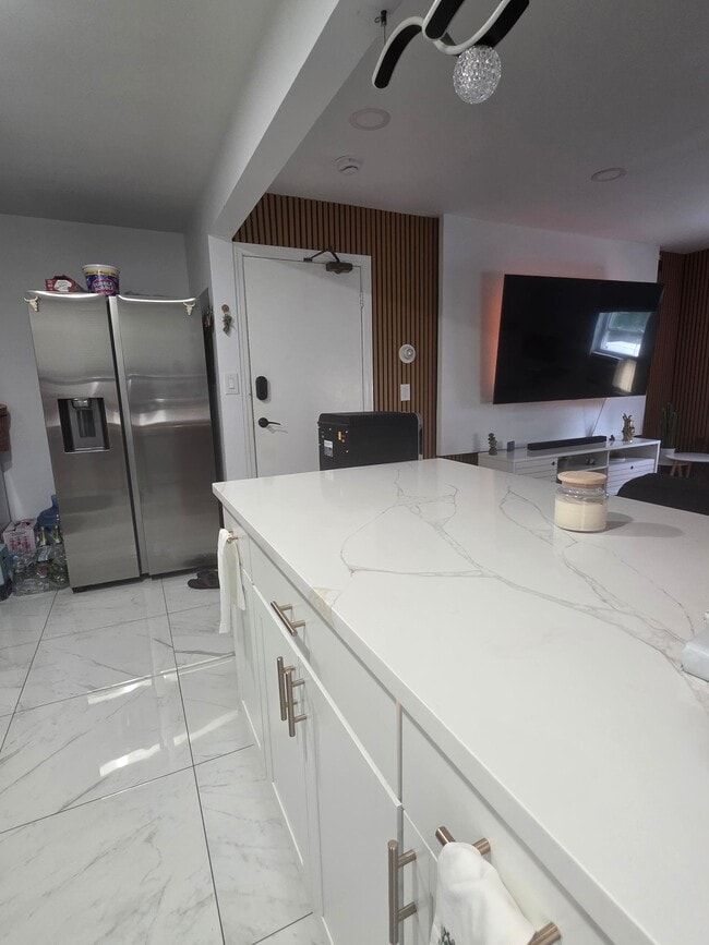 Building Photo - 478 Fabyan Pl