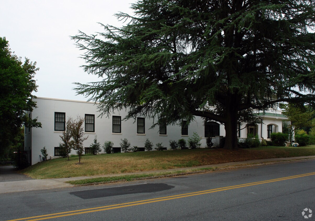 Foto del edificio - 1281 W Fourth St