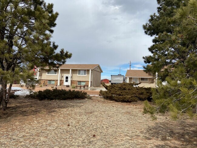 Building Photo - 1210 Montezuma Rd