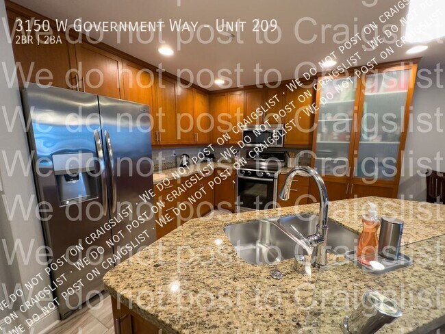 Building Photo - Discovery Park - 2 Bedroom - 2 Bath Condo