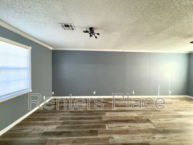 Building Photo - 16929 S Memorial Dr