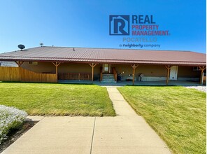Building Photo - 13355 N Dekay Rd