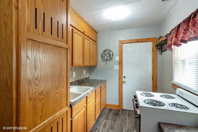 Foto del edificio - 1463 E 21st St