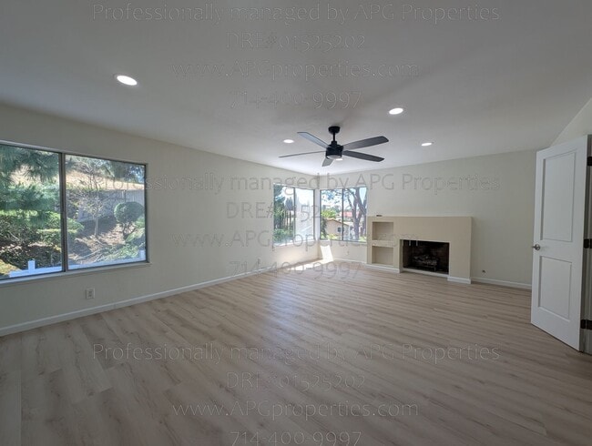Building Photo - 289 S Solomon Dr