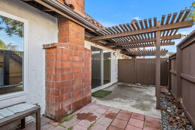 Foto del edificio - Room for rent in San Clemente 3 bedroom condo