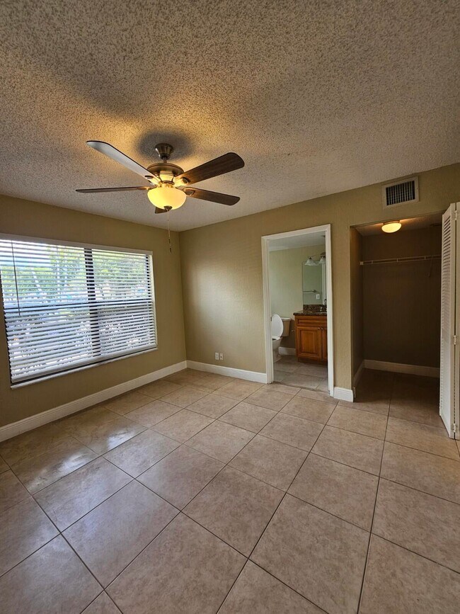 Building Photo - 1680 Windorah Way