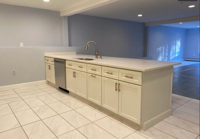 Foto del edificio - 0 Upton Rd