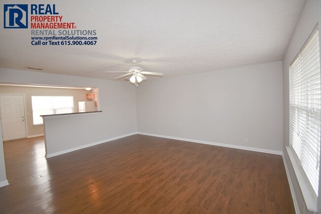Building Photo - Adorable 2BR/2.5BA townhome in Murfreesboro, close to I-24!