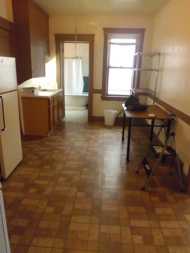 Foto principal - 11917 Mayfield Rd