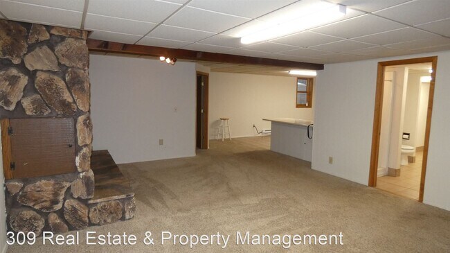 Building Photo - 1710 W Alta Rd