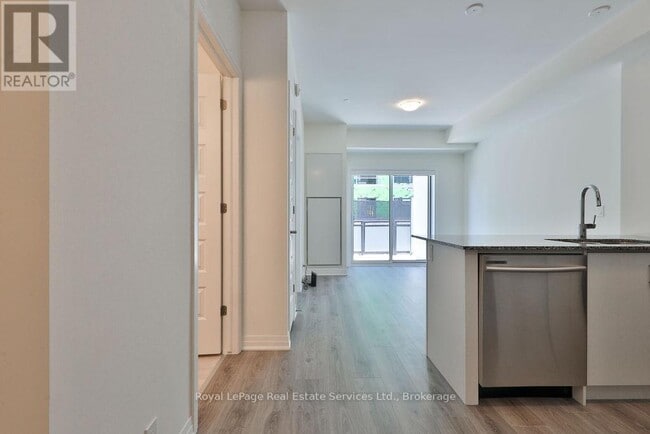 Building Photo - 128 Grovewood Common