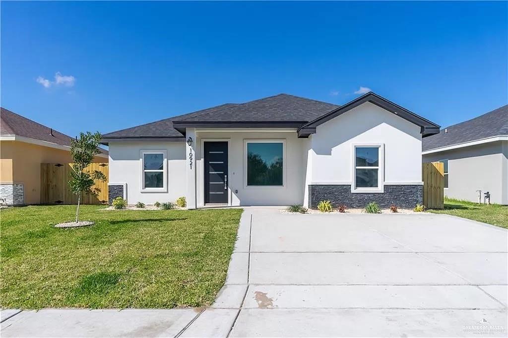 10808 N Sugar Bear Dr, Edinburg, TX 78541 House Rental in Edinburg