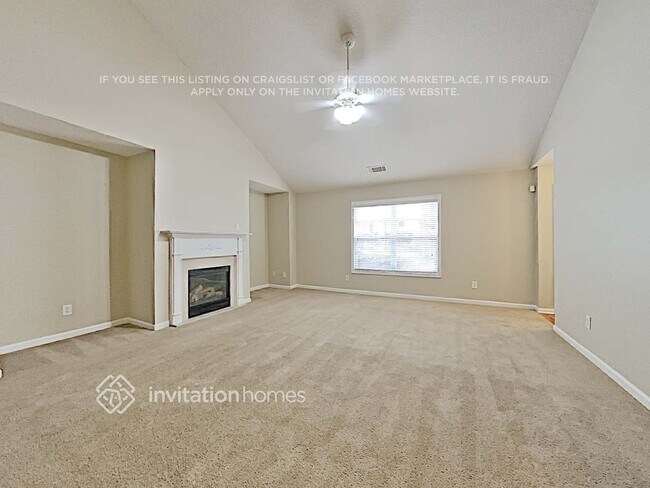 Building Photo - 3786 Pine Village Pl