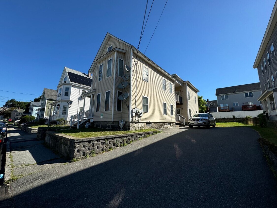 Primary Photo - Spacious Pet OK 3-Bedroom Rental W/ Modern...