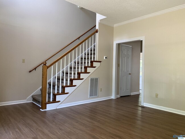 Foto del edificio - 524 SW Sussex Dr