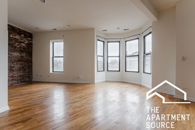 Photo - HUGE 1BR/1BA Close to Blue Line, Pet Friendly Apartment