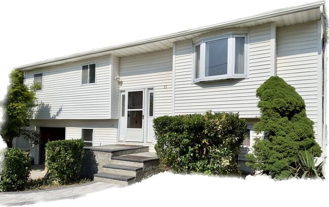 Building Photo - 35 Mallard Ave