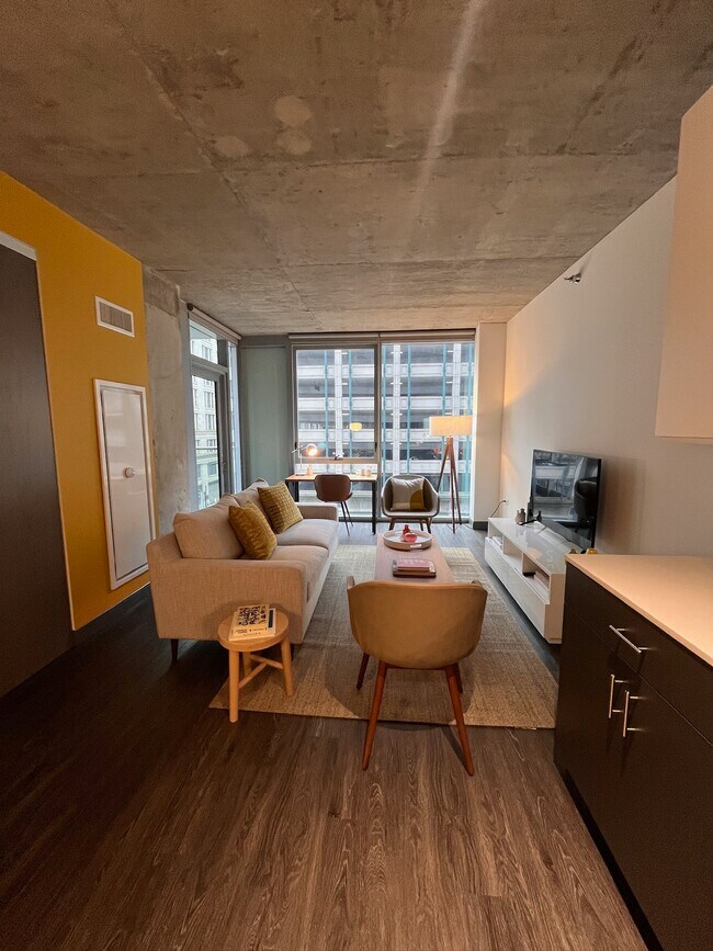 Foto del edificio - 70 W Madison St