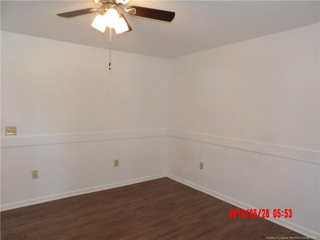 Foto del edificio - 4849 Fogarty Dr