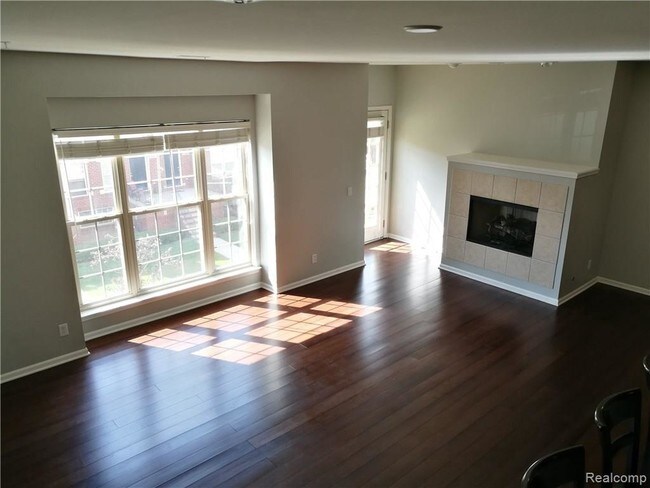 Building Photo - 1429 Raliegh Pl