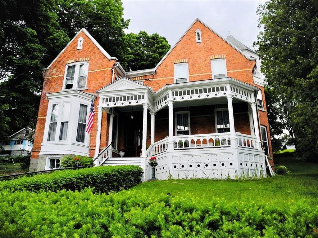 Primary Photo - 115 S Monroe St