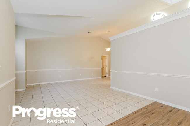 Building Photo - 10139 Silver Bluff Dr