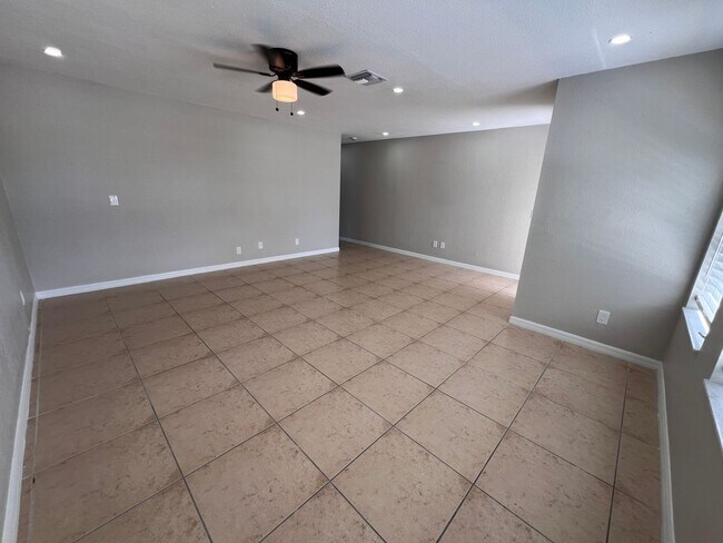 Foto del edificio - 3637 Country Club Blvd