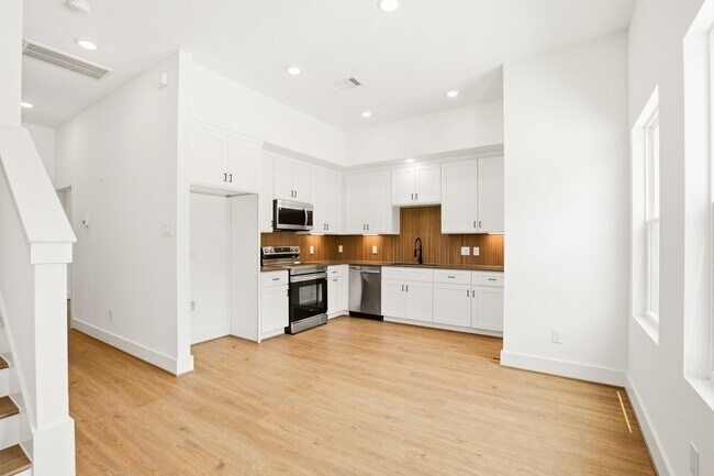 Foto del edificio - 7841 Sunnyhill St