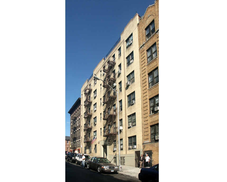 Primary Photo - 1780 Eastburn Ave
