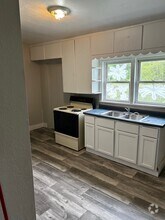 Building Photo - 100 Upton Ave