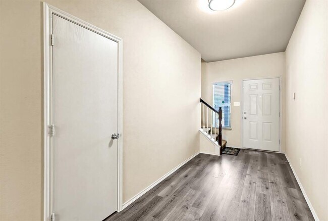 Building Photo - 7846 Maverick Trace Ln