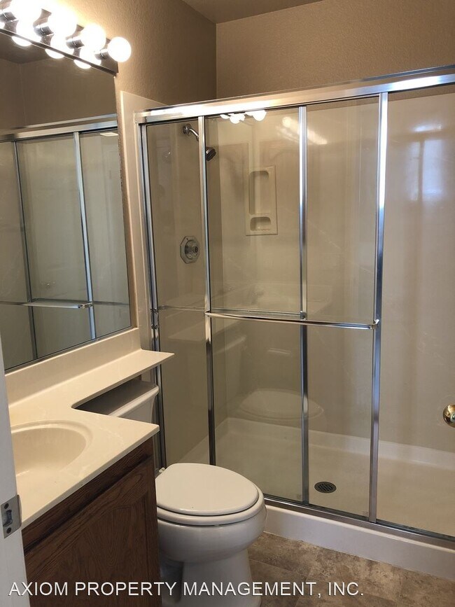 Foto del edificio - 4 br, 3 bath House - 405 Blair Court