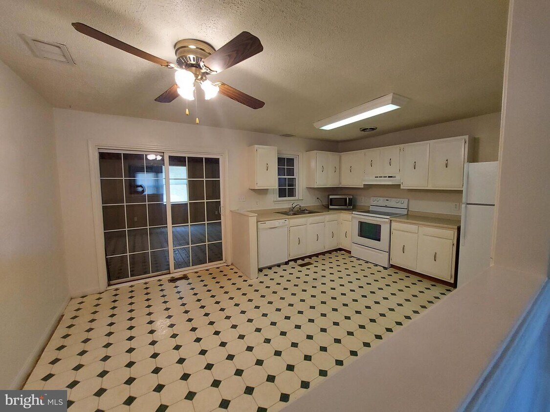 6311 Towles Mill Rd, Spotsylvania Courthouse, VA 22551 House Rental