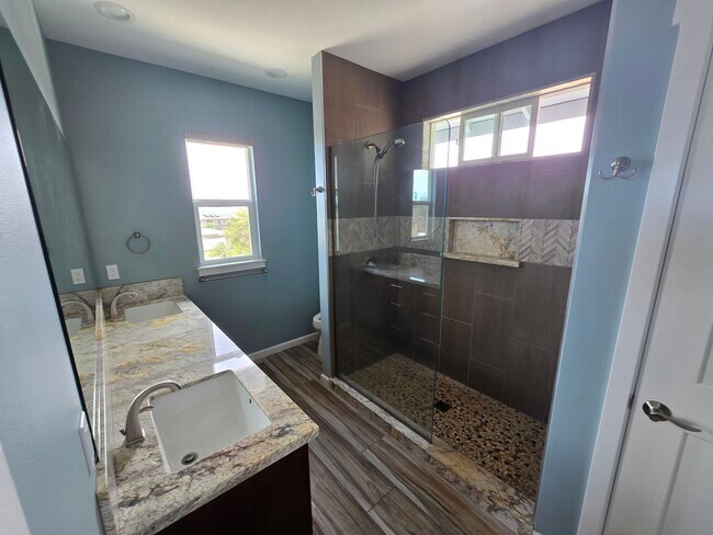 Building Photo - 151 Moolu Circle