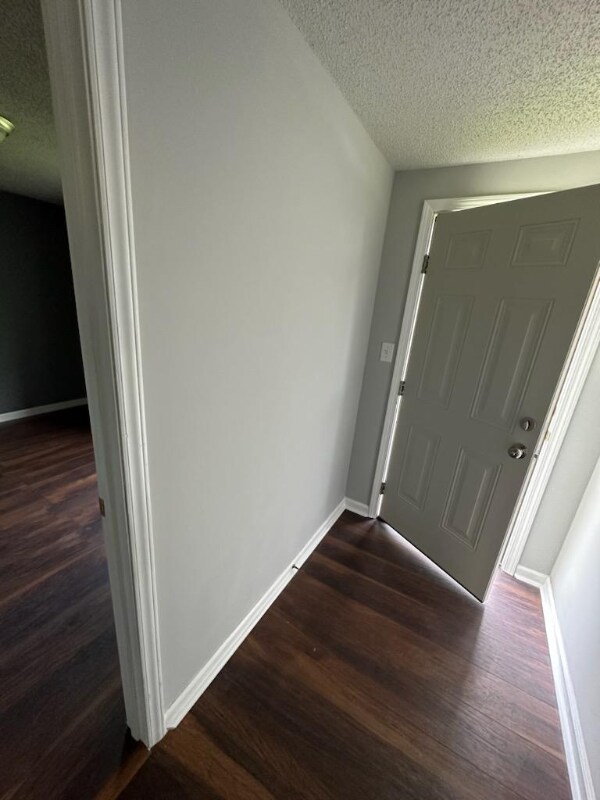Building Photo - 166 Penrod Dr SW