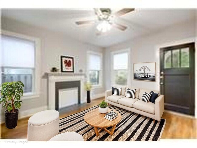 Foto del edificio - 705 W 35th St