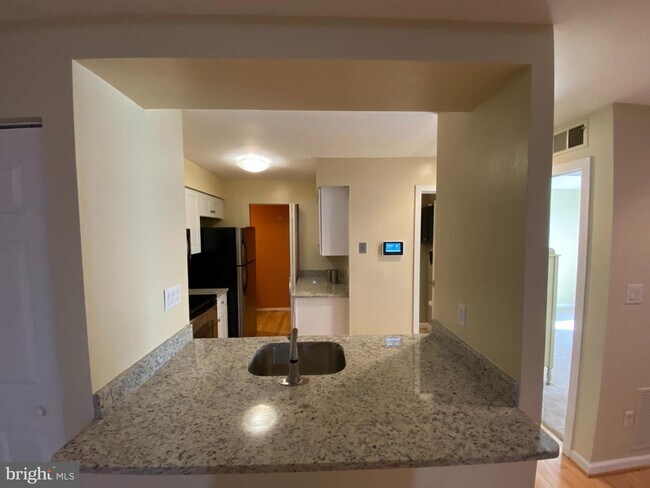 Foto del edificio - 18418 Bishopstone Ct