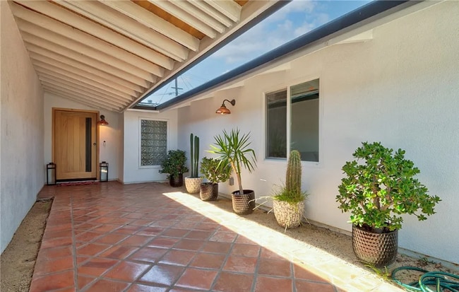 Photo - 201 Hanover Dr House