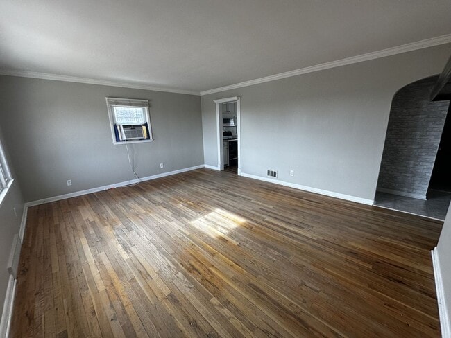 Building Photo - 718 N 86th St